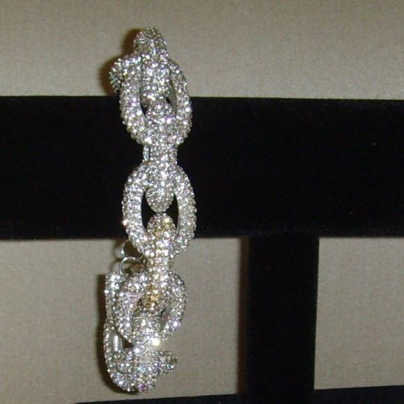 Brilliant Silver-Tone and Rhinestone Chain Link Bracelet - BLING! - Picture 10 of 14